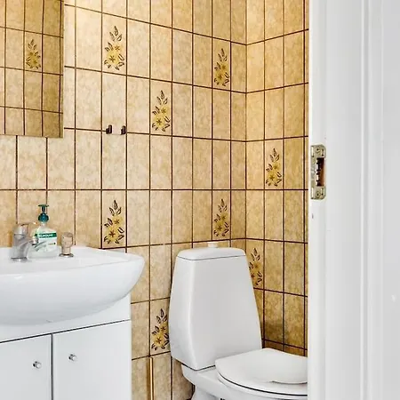 Dejlig Hus Med Vildmarksbad Vila *