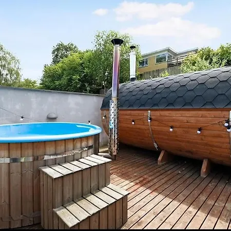 Dejlig Hus Med Vildmarksbad Villa